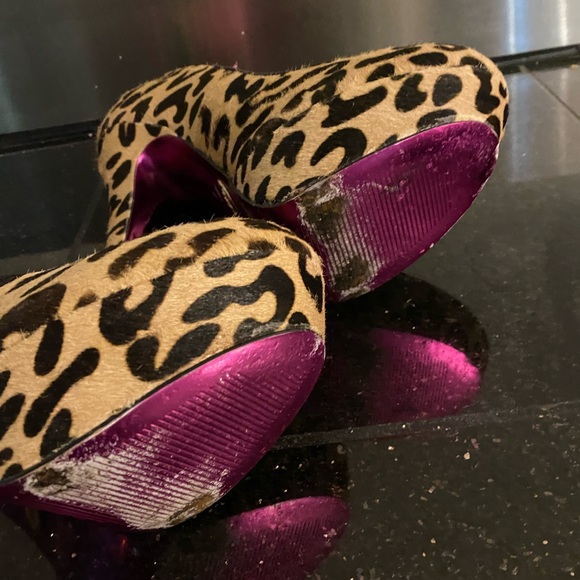 Size 8 - Picture 2 of 5